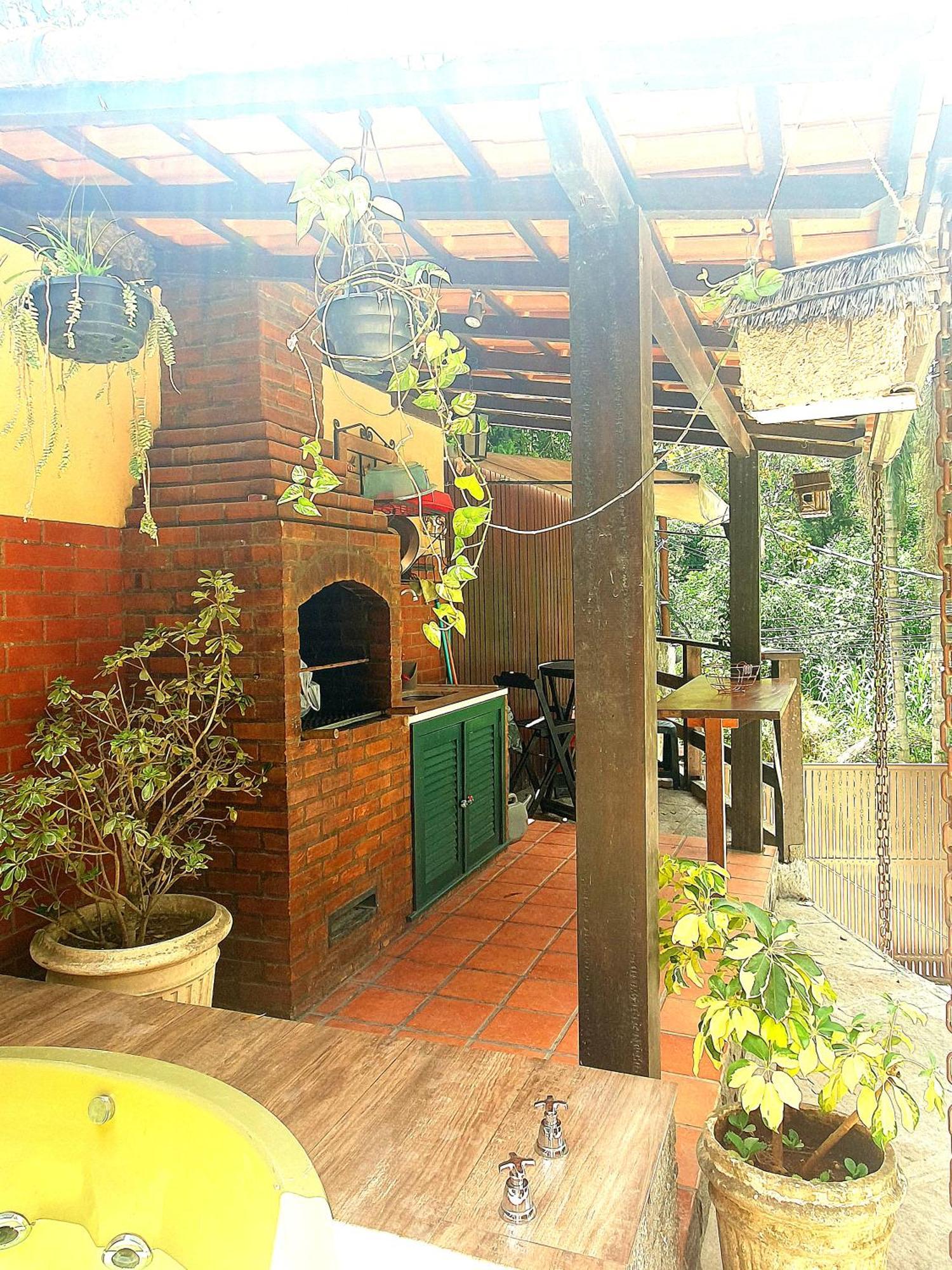 Aconchego De Itaipava - Casa De 3 Quartos, Equipada, Area Kids, Jacuzzi, Pet Friendly, Churrasqueira, Em Meio A Natureza E Proximo Ao Centro Do Bairro เปโตรโปลิส ภายนอก รูปภาพ