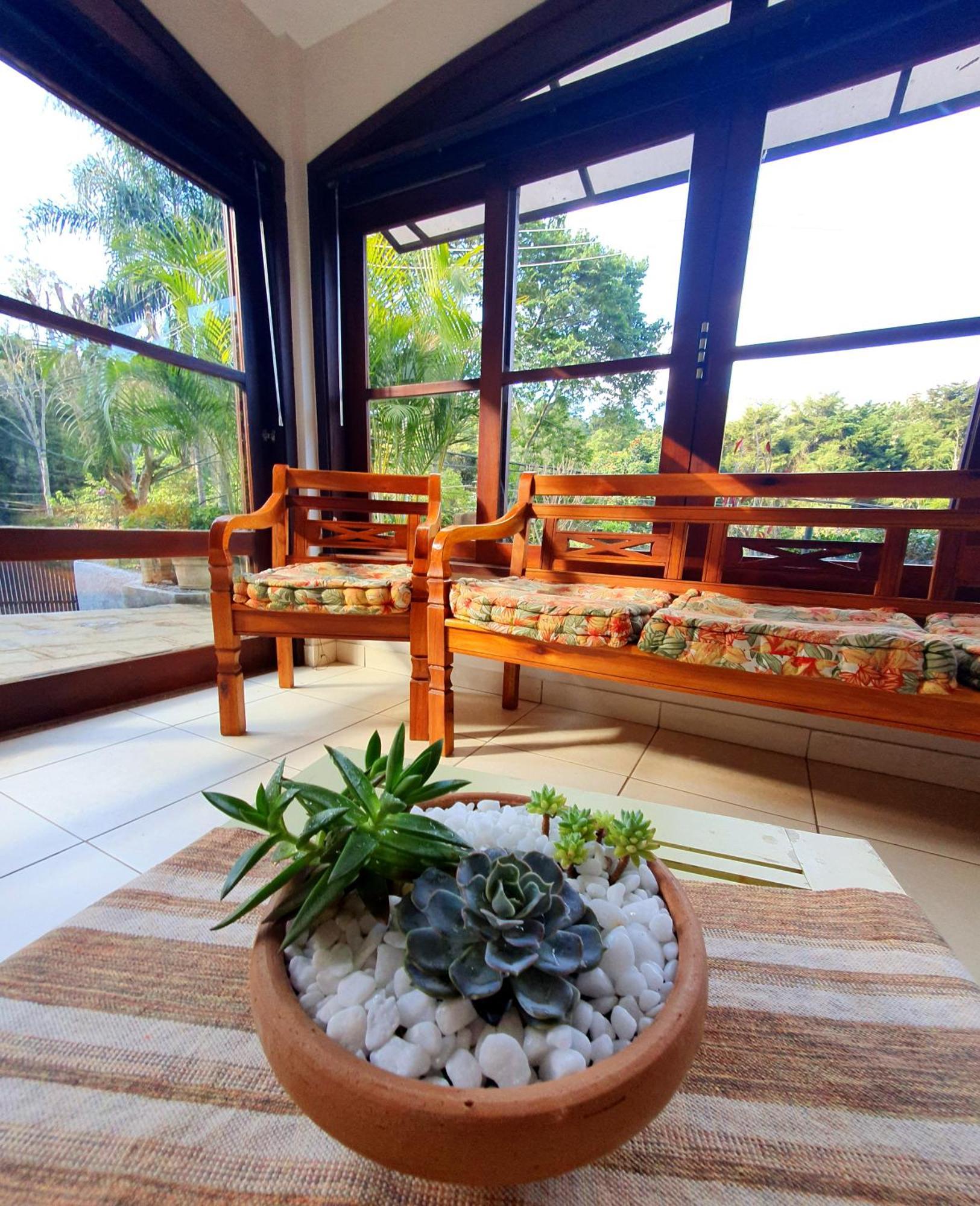 Aconchego De Itaipava - Casa De 3 Quartos, Equipada, Area Kids, Jacuzzi, Pet Friendly, Churrasqueira, Em Meio A Natureza E Proximo Ao Centro Do Bairro เปโตรโปลิส ภายนอก รูปภาพ